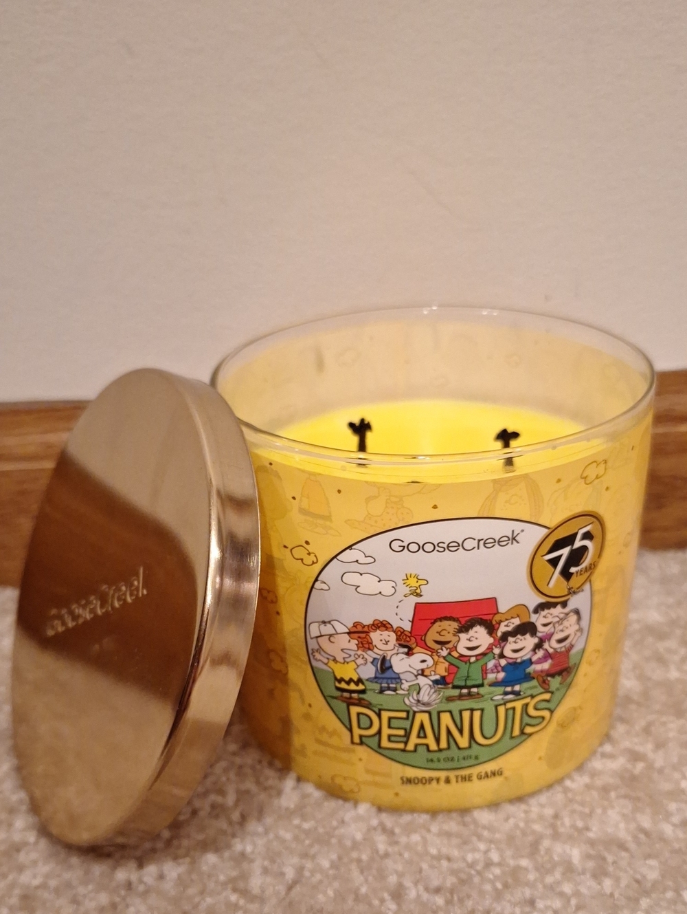 Goose Creek Peanuts "Snoopy & The Gang" 3 Wick Candle